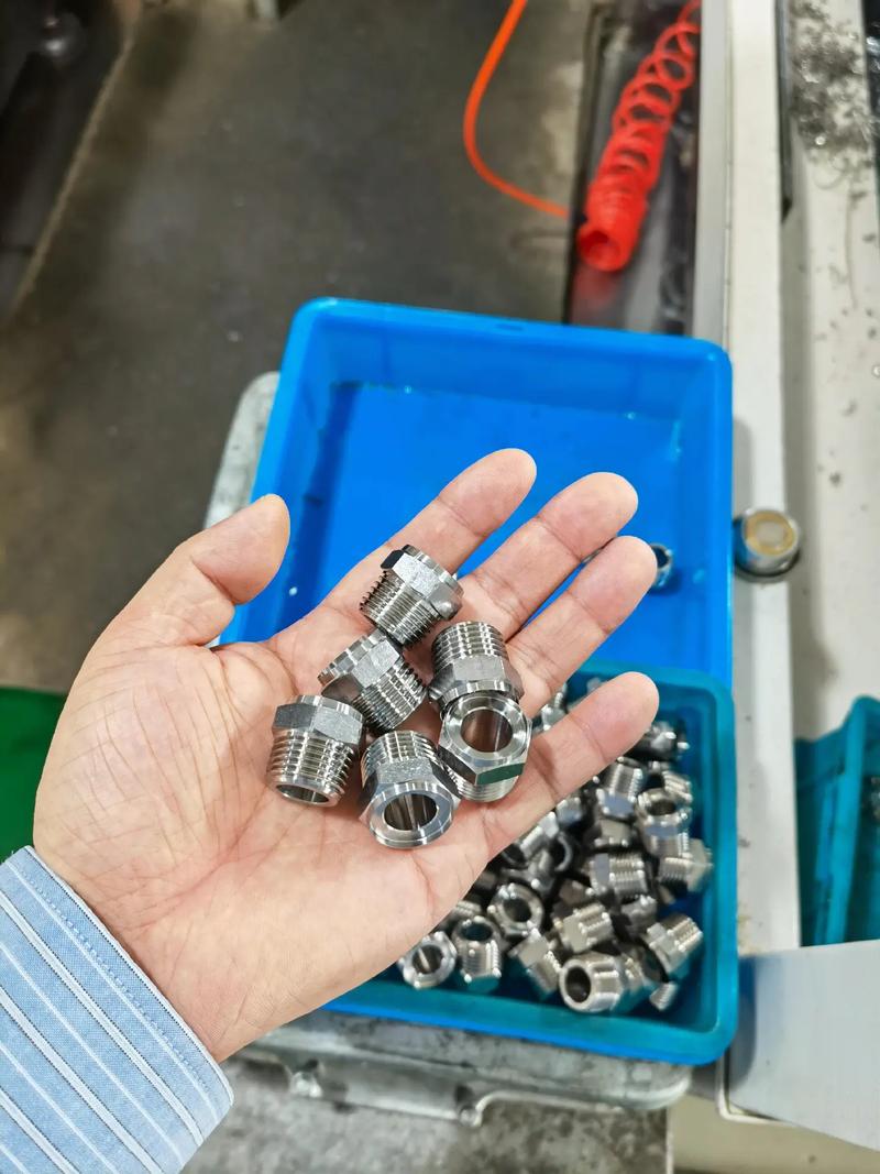 源頭實力廠家 建筑用金屬配件制造的專業力量